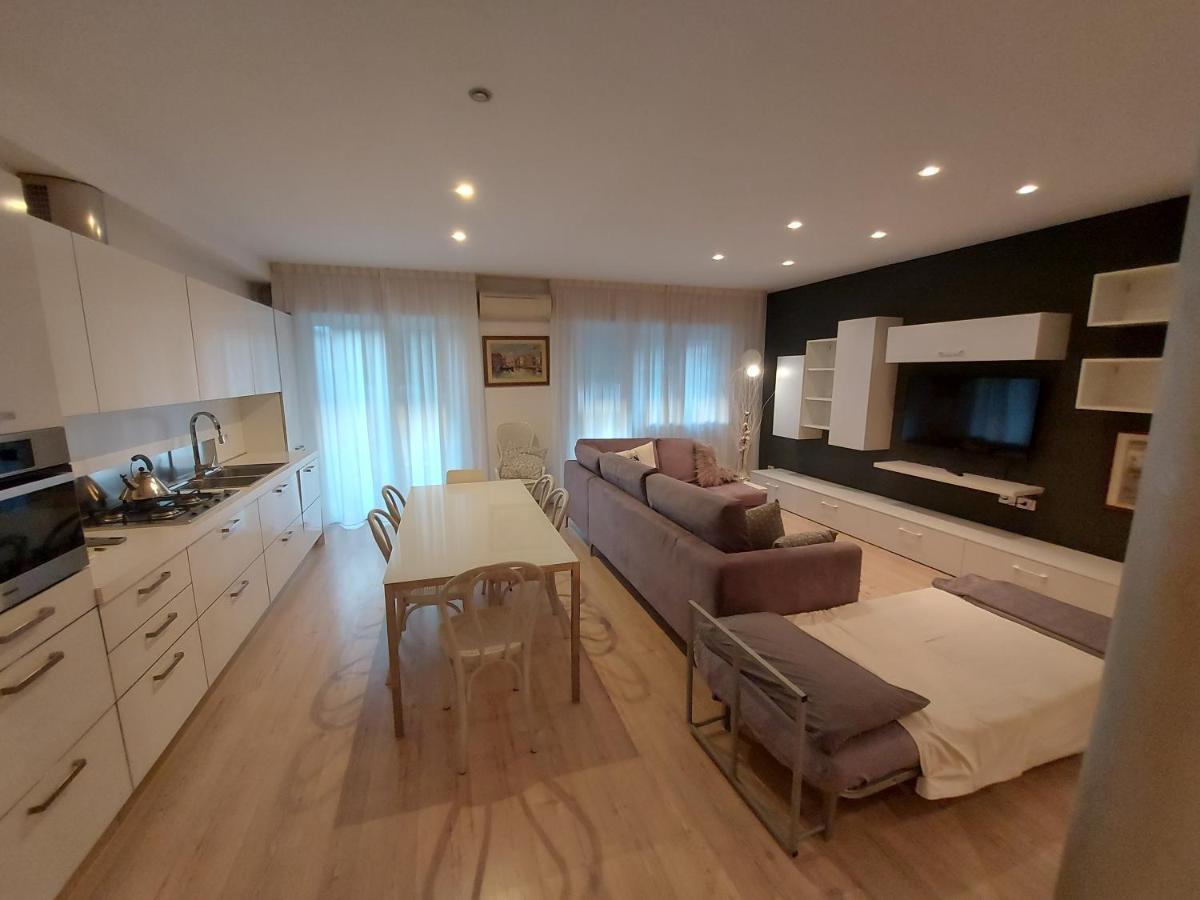 Casa Belle Vacanze Daire Mestre Dış mekan fotoğraf